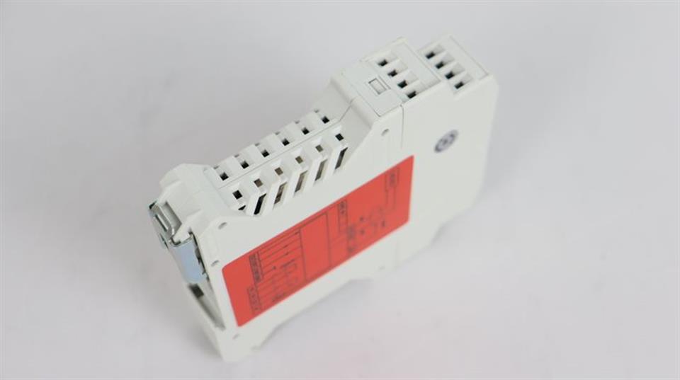 euchner-ces-az-abs-01b-auswerteeinheit-100064-tested-top-zustand-59133-5.jpg