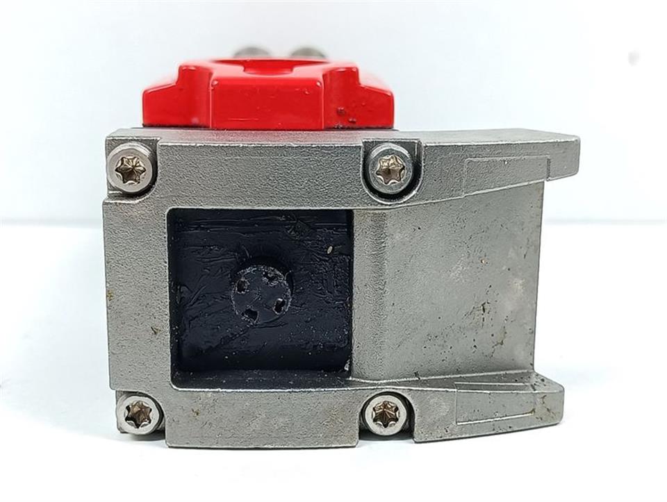 euchner-cet3-ap-cra-ah-50x-si-c2438-124589-sicherheitsschalter-idnr-124589-62783-6.jpg