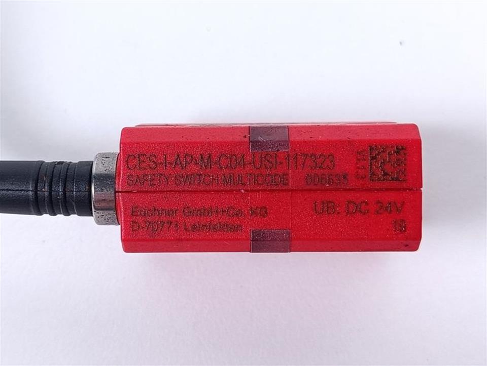 euchner-safety-switch-multicode-ces-i-ap-m-c04-usi-117323-top-zustand-78065-4.jpg