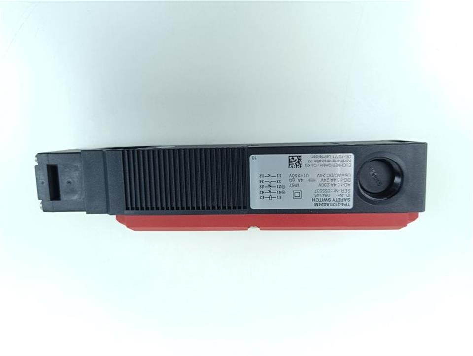 euchner-tp4-2131a024m-en60947-5-1-unused-ovp-78917-4.jpg