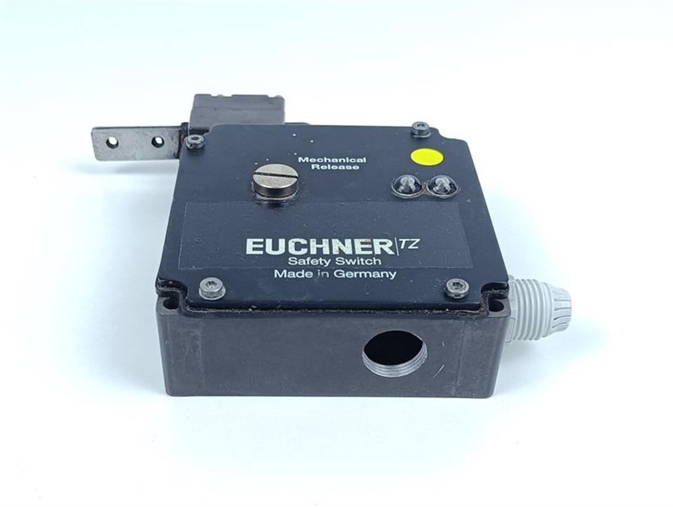 euchner-tz1le110m-safety-switch-id-nr-083160-top-zustand-83306-3.jpg