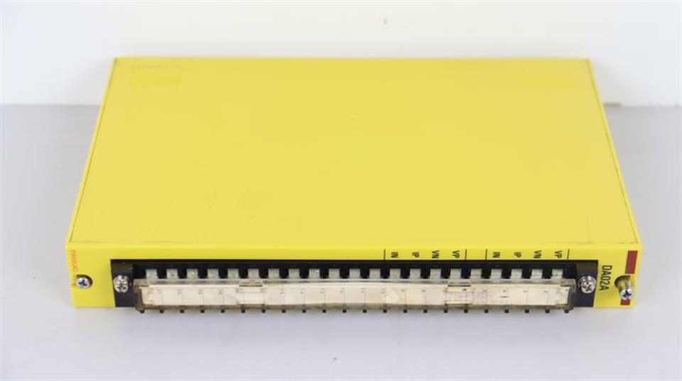 fanuc-a03b-0801-c053-analog-output-module-da02a-top-zustand-58625-2.jpg