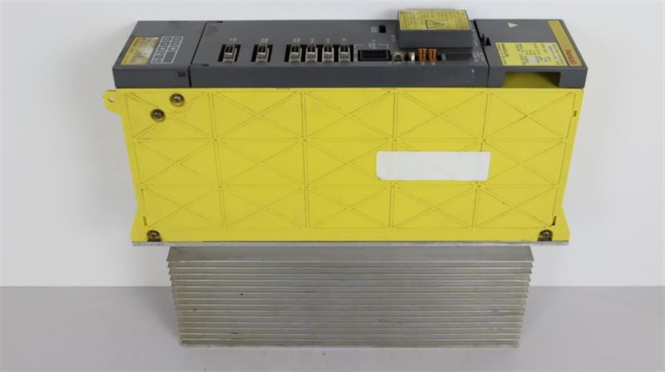 fanuc-a06b-6079-h106-servo-amplifier-module-top-zustand-60970-2.jpg