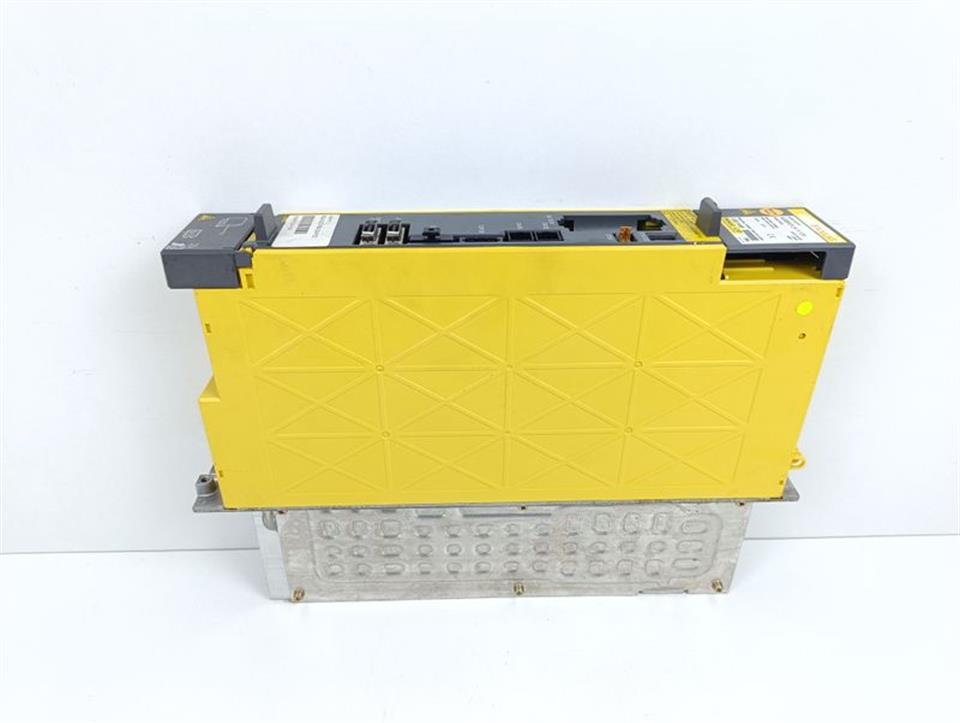 fanuc-a06b-6124-h104-servo-amplifier-top-zustand-79177-2.jpg