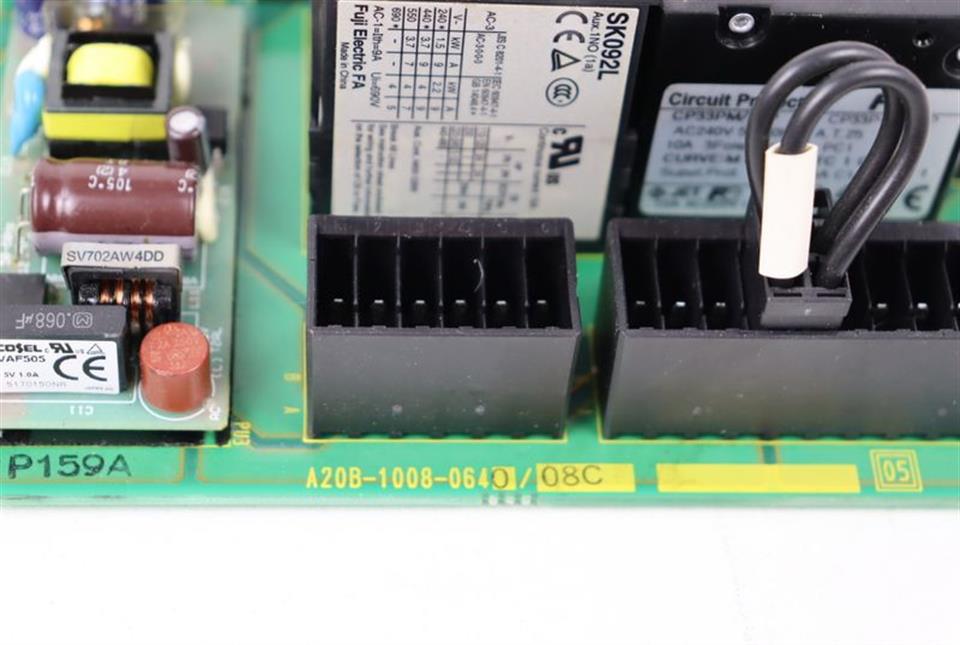 fanuc-a20b-1008-064008c-circuit-protector-cp33pm10p-sk092l-neuwertig-56837-5.jpg