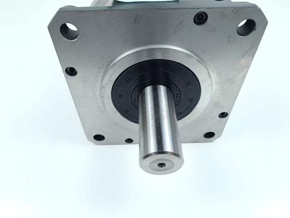 fanuc-ac-servo-motor-a06b-0266-b100-ais-224000hv-unused-78183-3.jpg