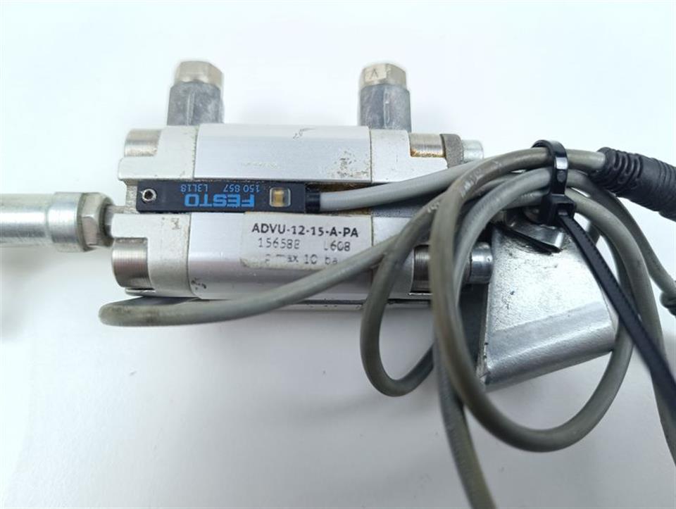 festo-advu-12-15-a-pa-156588-kompaktzylinder-top-zustand-78102-3.jpg