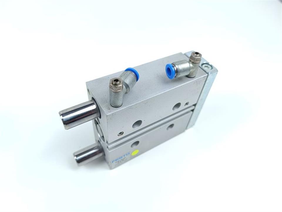 festo-fuehrungszylinder-dfm-20-50-p-a-gf-170844-b108-top-zustand-78106-1.jpg