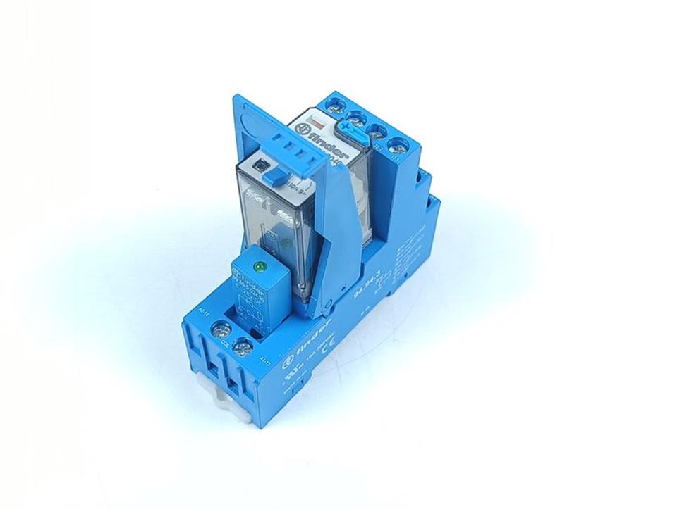 finder Steck-Relais Typ 55.34.9.024.0040 + mit Sockel 94.94.3 TOP ZUSTAND
