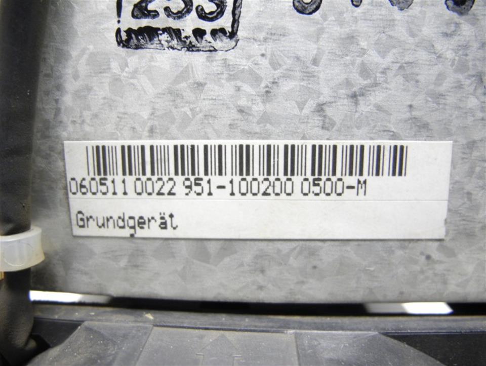 hauser-parker-servo-drive-compax-m-951-100200-951-100202-0500-m-74980-5.jpg