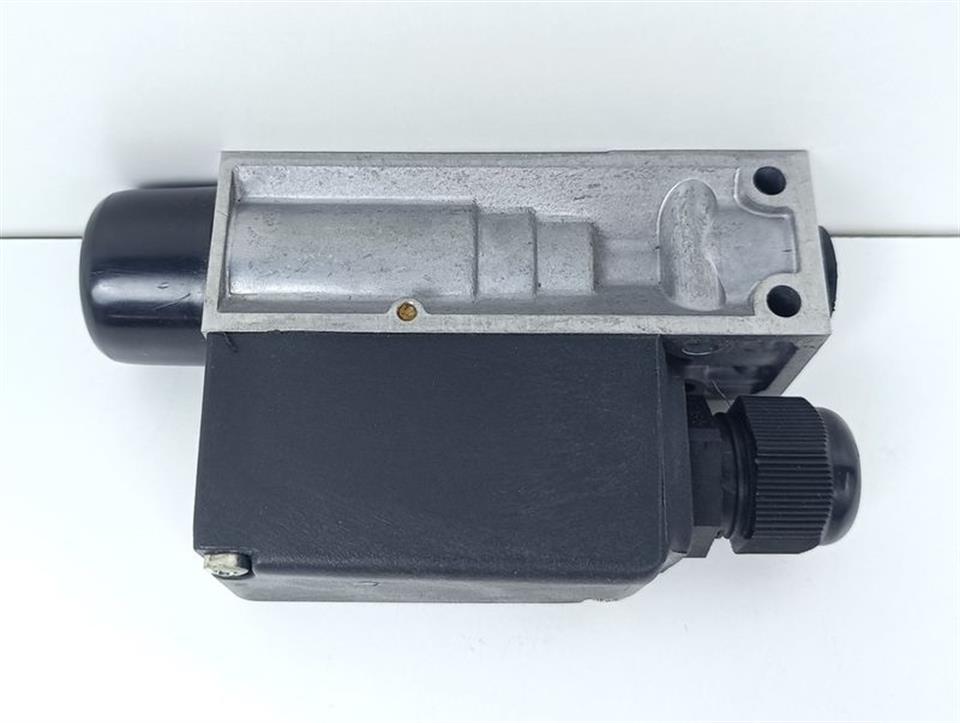 herion-0821050-druckschalter-pressure-switch-10160-bar-neuwertig-und-ovp-78877-3.jpg