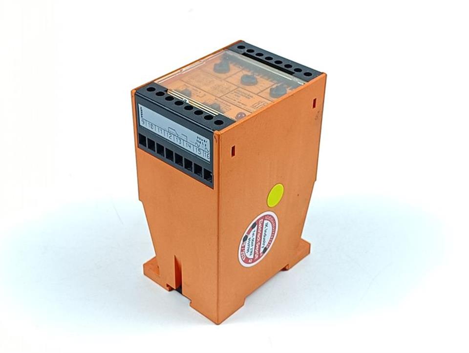 IFM D100 DZ 34 -A Drehzahlwächter TESTED & TOP ZUSTAND