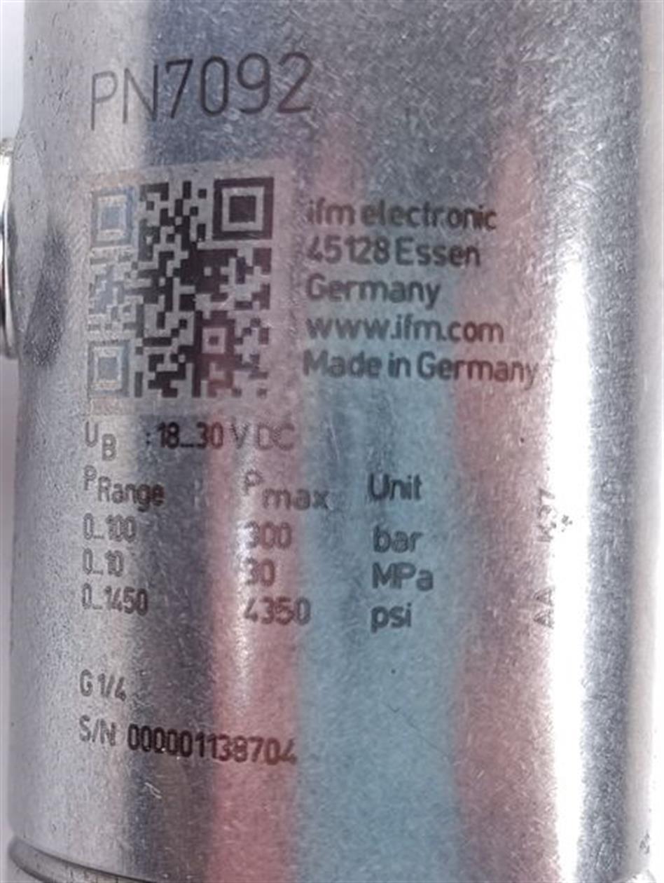 ifm-electronic-drucksensor-pn7092-pn-100-ser14-qfrkgus-v-top-zustand-78459-4.jpg