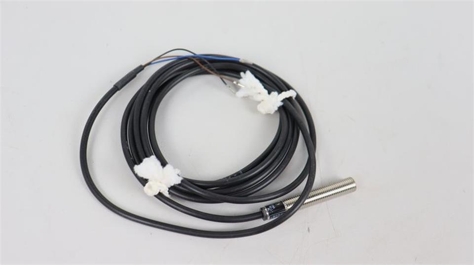 ifm-electronics-induktiver-sensor-ie5121-iea3001-bpog-top-zustand-59440-2.jpg