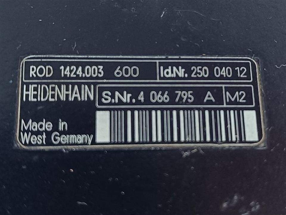 indramat-servomotor-093a-0-ps-4-c110-a-1wi572lv-rod-1424003-600-top-zustand-83905-6.jpg