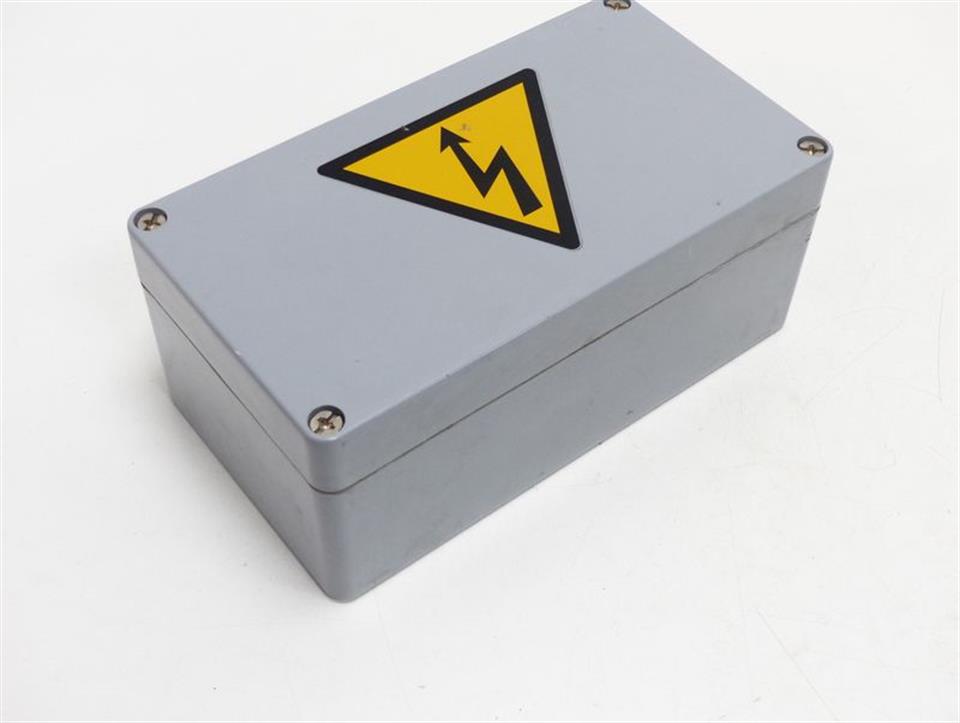 leergehaeuse-industriegehaeuse-kunststoff-gehaeuse-22-x-12-x-9cm-top-zustand-50887-2.jpg