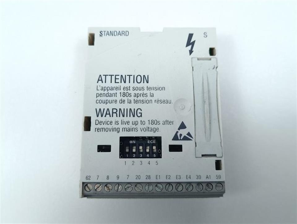 lenze-e82zafs-standard-modul-top-zustand-75231-2.jpg