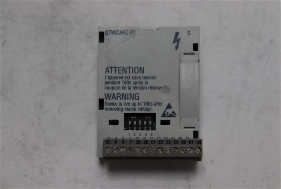 LENZE E82ZAFS100 Standard PT ID.Nr.:00416973 with Connector