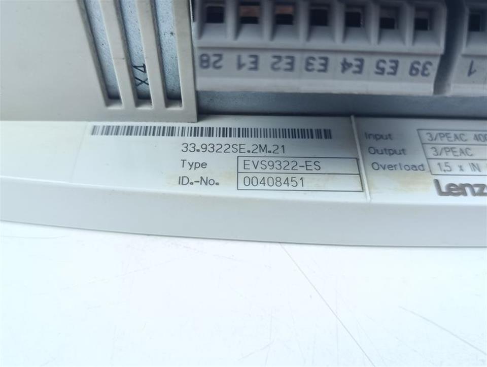 Lenze EVS9322-ES 33.9322SE.2M.21. Servo Drive ID.NO: 00408451 TESTED TOP ZUSTAND