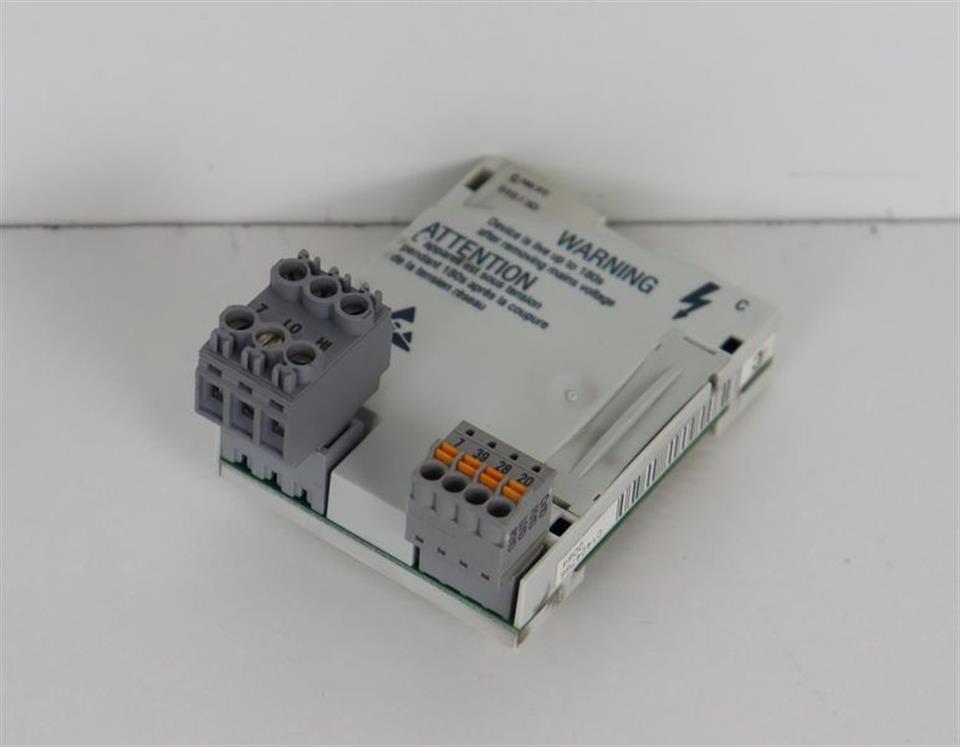 Lenze Funktionsmodul E82ZAFCC010 TOP ZUSTAND