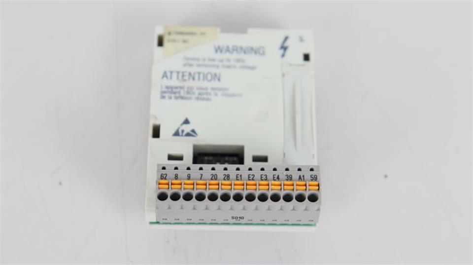lenze-funktionsmodul-e82zafsc010-top-zustand-57717-2.jpg