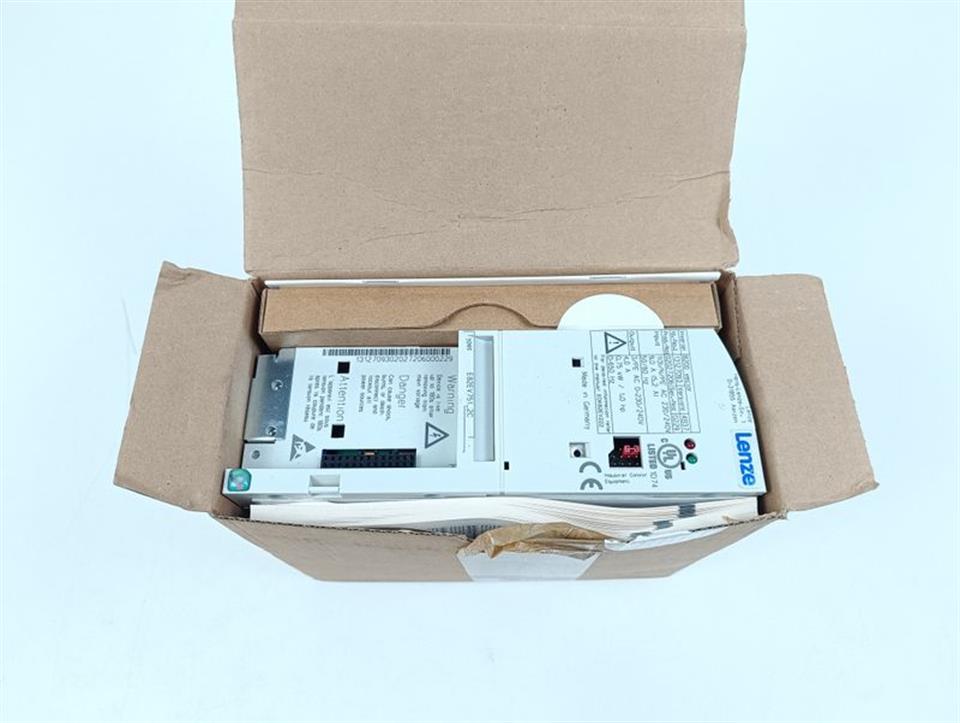 Lenze Vector 8200 E82EV751K2C E82EV751_2C ID.No: 13127093 230V 0,75kW UNUSED OVP