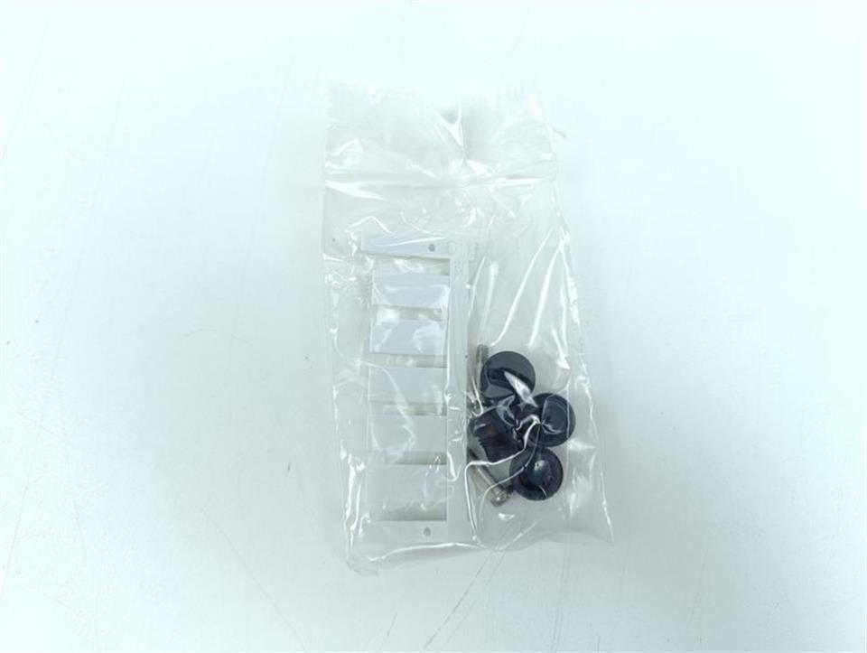 lumberg-0942-uem-021-0942uem021-4-digital-output-top-zustand-und-ovp-79995-5.jpg
