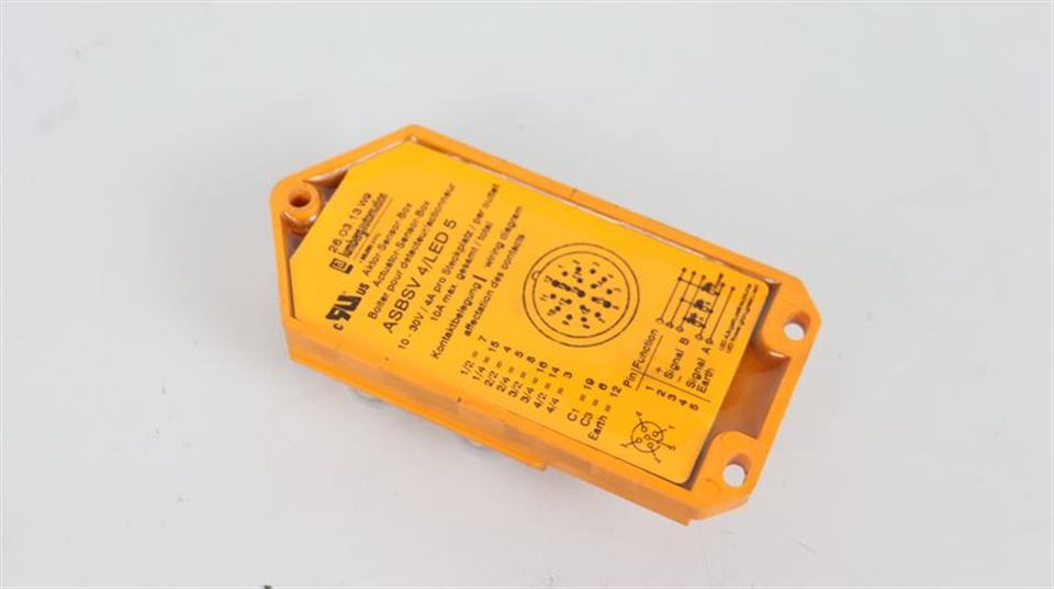 lumberg-asbsv4led-5-asbsv-4led-5-aktor-sensor-box-unused-59188-2.jpg