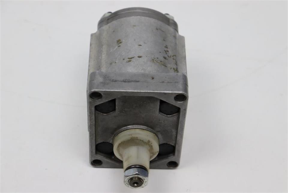 marzocchi-bologna-1d9-zahnradpumpe-top-zustand-55338-2.jpg