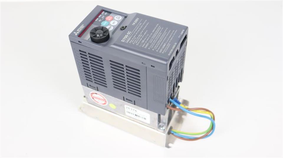mitsubishi-d700-sc-fr-d720s-025sc-ec-230v-25a-netzfilter-tested-top-zustand-58050-2.jpg