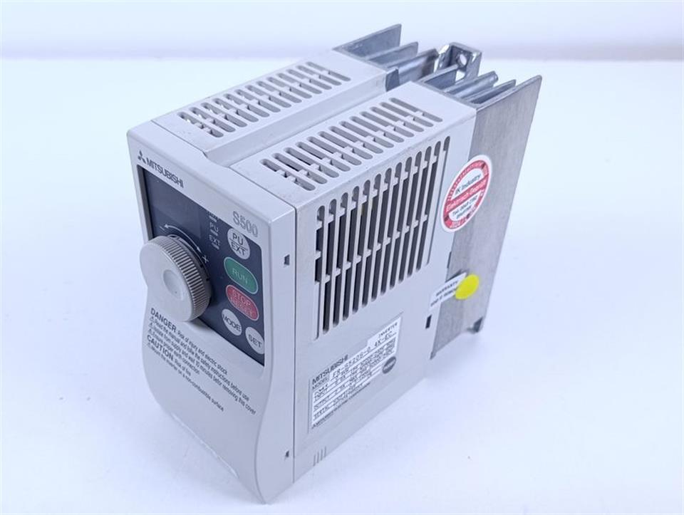 Mitsubishi FR-S520S-0. 4K-EC 2.5A 3PH AC200-240V TESTED & TOP ZUSTAND