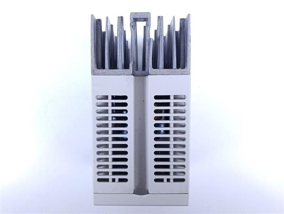 Mitsubishi FR-S520S-0. 4K-EC 2.5A 3PH AC200-240V TESTED & TOP ZUSTAND