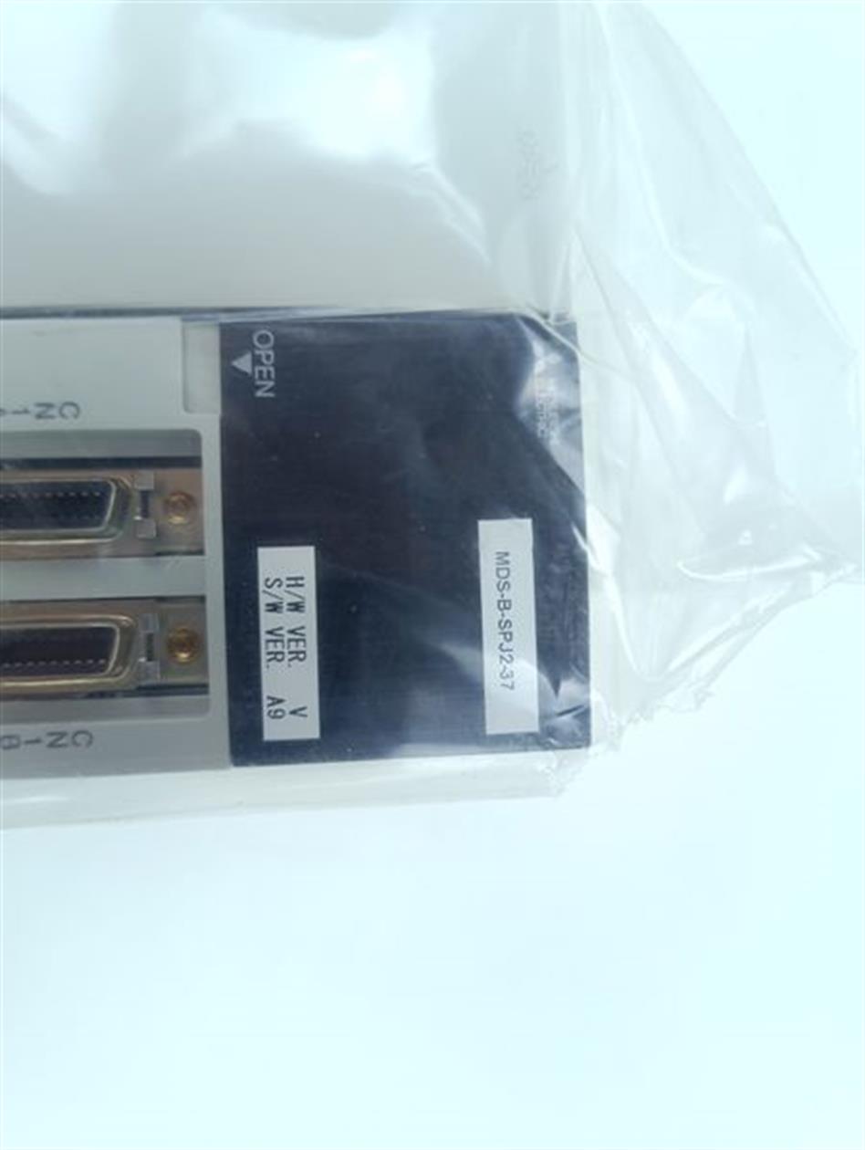 mitsubishi-mds-b-spj2-37-spindle-drive-unit-unused-und-ovp-79133-3.jpg