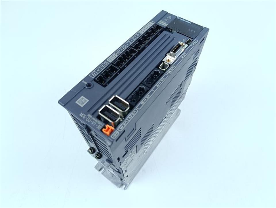 Mitsubishi Servo Drive MDS-DJ-V1-30 TOP ZUSTAND