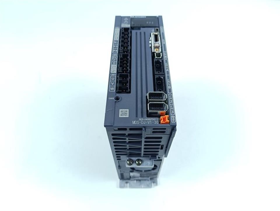 Mitsubishi Servo Drive MDS-DJ-V1-30 TOP ZUSTAND