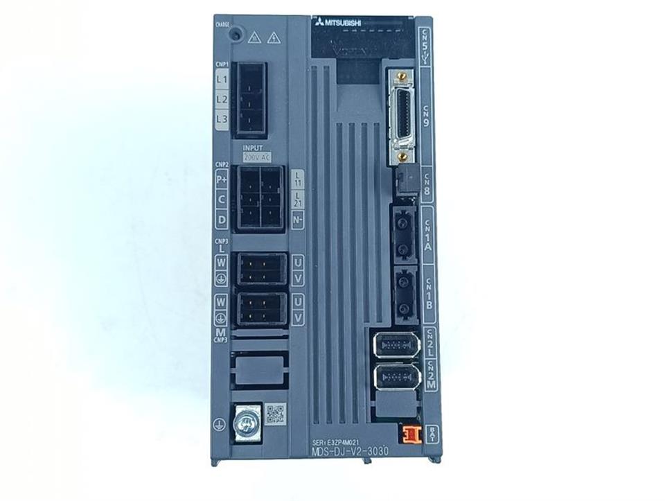 Mitsubishi Servo Drive MDS-DJ-V2-3030 TOP ZUSTAND