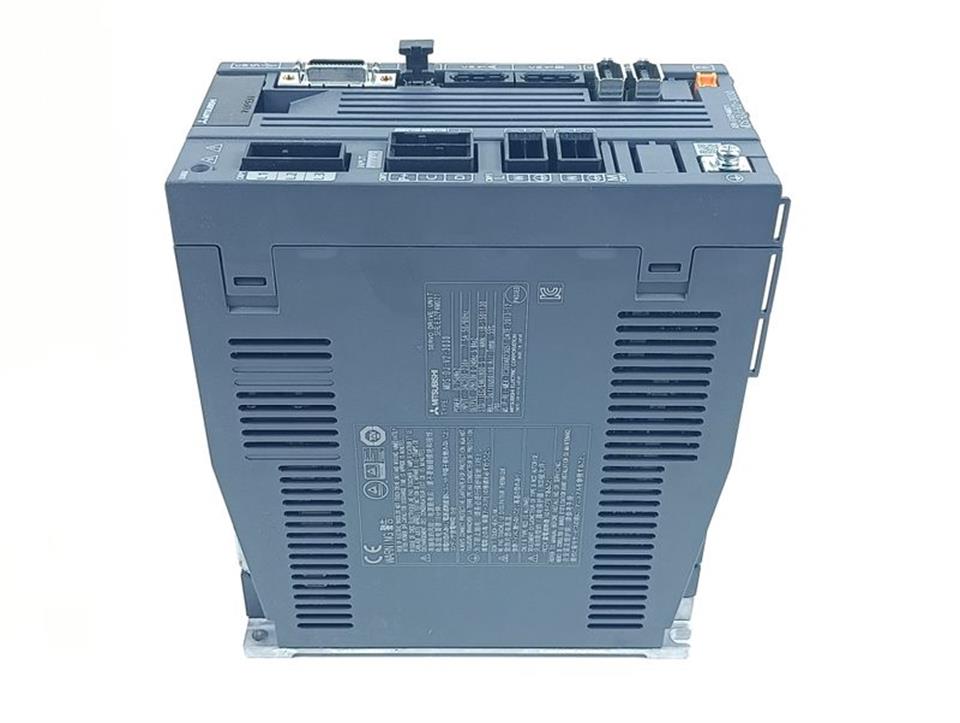 Mitsubishi Servo Drive MDS-DJ-V2-3030 TOP ZUSTAND