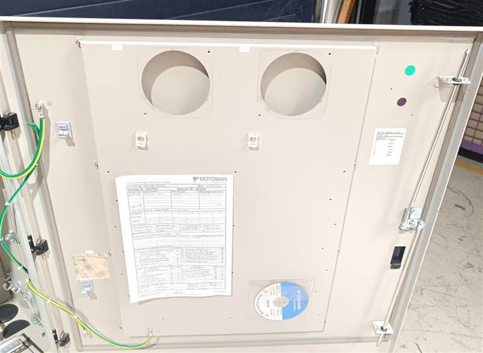 motoman-schaltschrank-leer-l65-b80-h100-62232-4.jpg