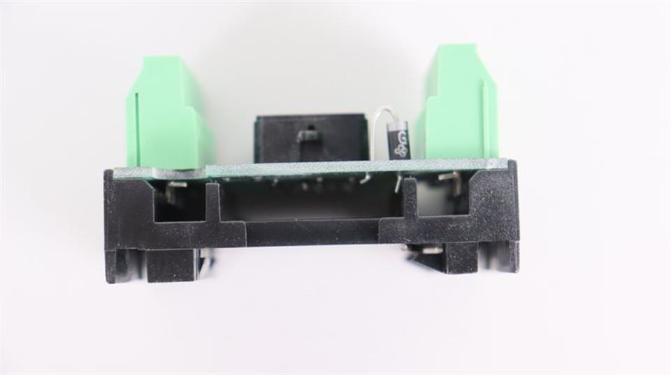 murr-elektronik-relais-steckdose-modul-61001-top-zustand-59309-3.jpg