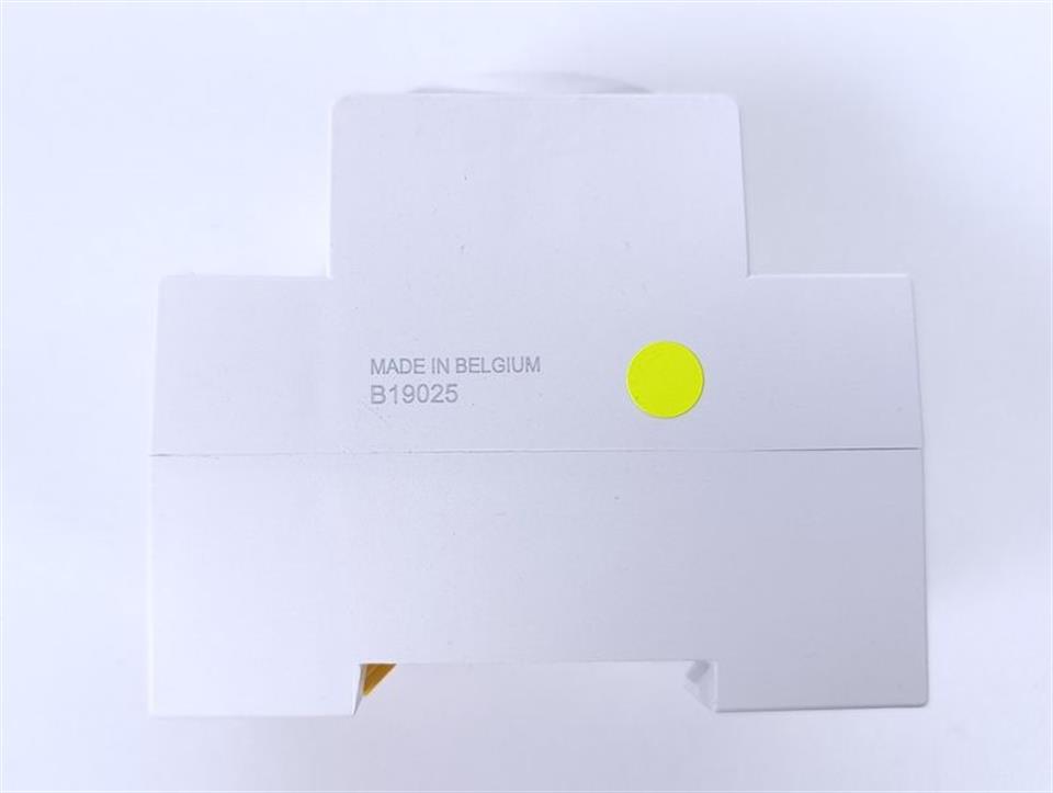murr-elektronik-schaltschrank-steckdose-art-no-67900-16a-250v-top-zustand-78603-3.jpg