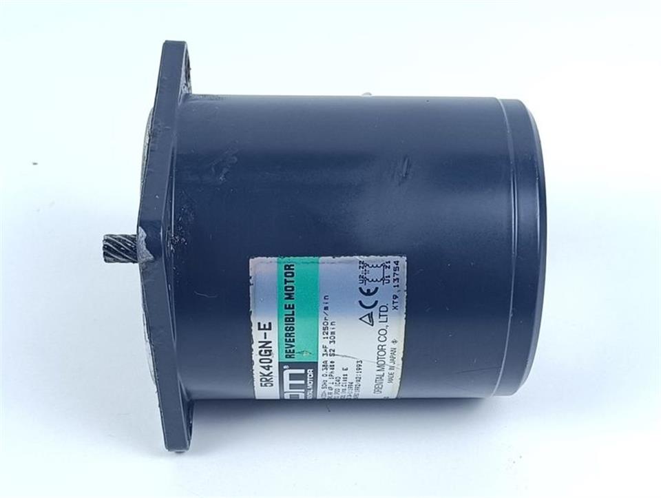 om-oriental-motor-reversible-motor-5rk40gn-e-top-zustand-83317-2.jpg