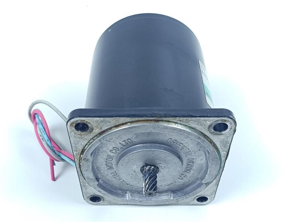 om-oriental-motor-reversible-motor-5rk40gn-e-top-zustand-83317-3.jpg