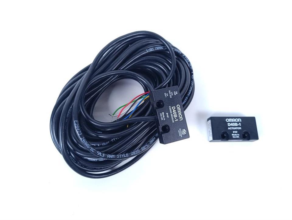omron-d40b-1d10-non-contact-safety-switch-sensor-unused-und-ovp-78805-3.jpg