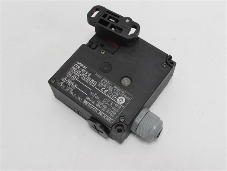 omron-d4nl-4afa-b-guard-lock-safety-door-switch-neuwertig-72799-2.jpg