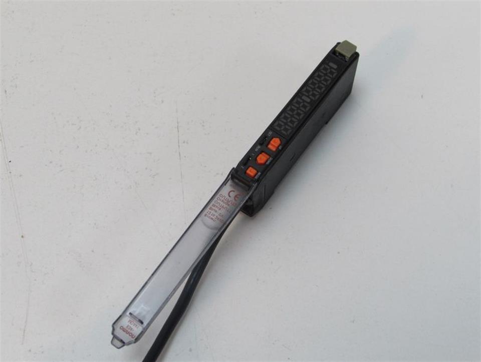 omron-e3x-mda41-photoelektrischer-schalter-73229-2.jpg