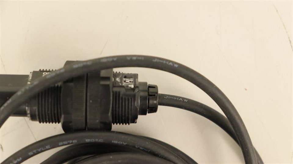 omron-optischer-sensor-e3ra-rp11-kabel-top-zustand-59831-2.jpg