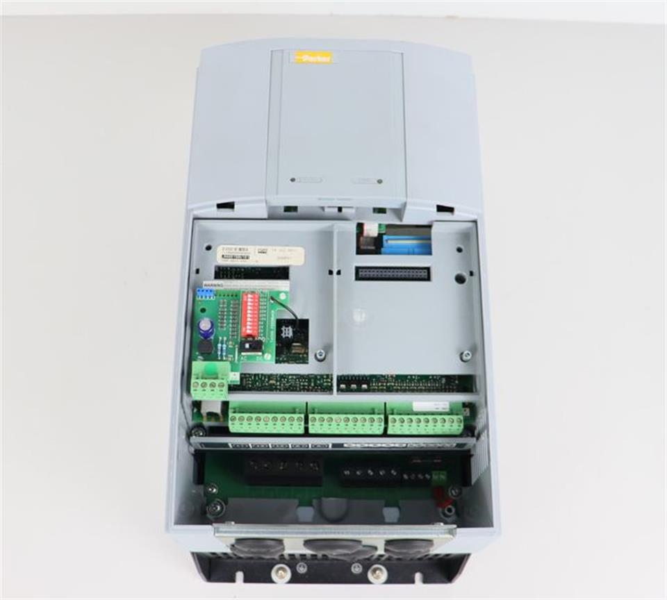 parker-590p-53215010-p00-d4a0-590p00155000011gran000-dc-drive-top-55383-2.jpg