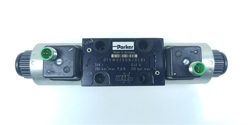 parker-wegeventil-d1vw020dnjdl91-wegesteuerventil-top-zustand-62227-3.jpg