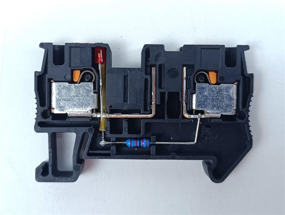 phoenix-contact-pt-4-fsif-led-24-ord-no-3208964-qty-37-unused-und-ovp-79686-5.jpg