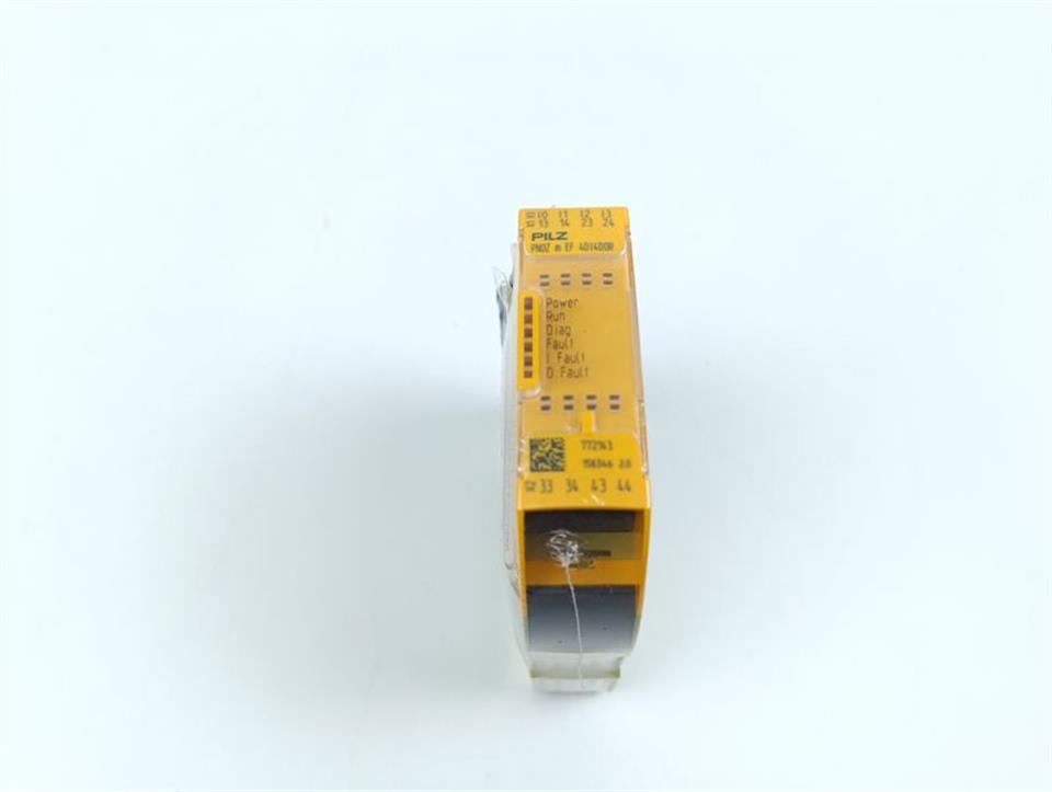 pilz-pnoz-m-ef-4di4dor-id-772143-erweiterungsmodiul-ver-20-unused-und-ovp-79194-2.jpg